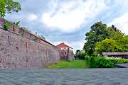 Ужгородський замок на Закарпатті, огляд і екскурсія