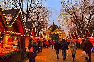 Главная новогодняя елка Львова, тур на Новый год