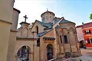 Посещение армянской церкви в экскурсии по средневековому Львову