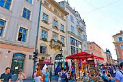 Площадь рынок во Львове в туре на майские праздники